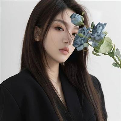 退婚豪门后，假千金马甲藏不住了